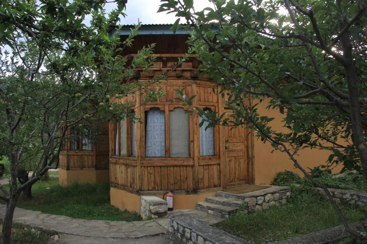 Rema Resort Paro Exteriör bild